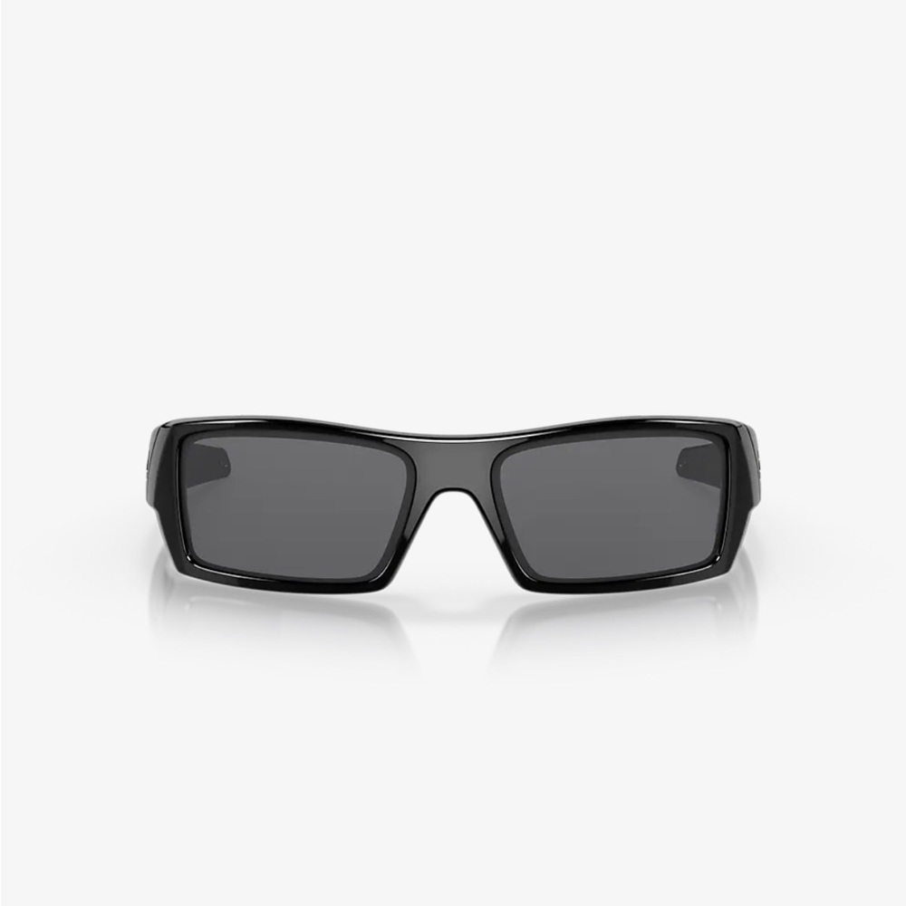 Oakley’s Men Sunglasses